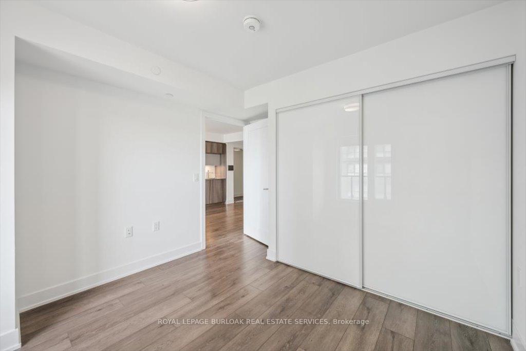 1 Bedroom Condo at 575 Bloor,  Toronto For sale