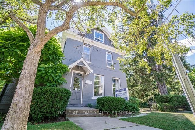 164 Trafalgar