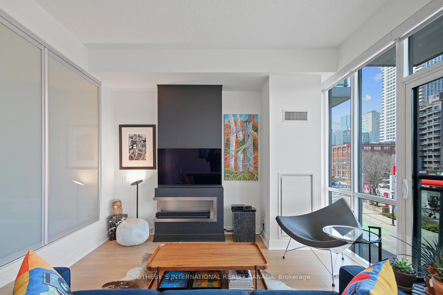 2 Bedrooms Condo at 116 George,  Toronto For sale