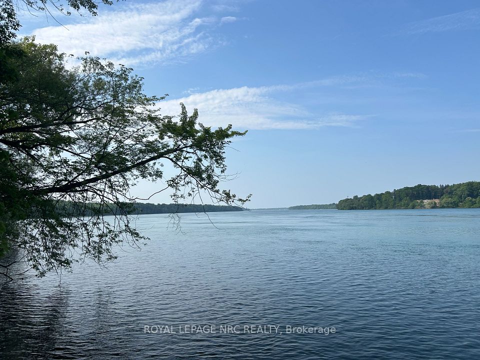 ES NIAGARA RIVER PKY ES