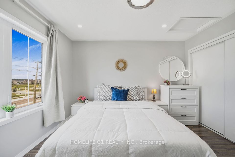 Property at #30 - 2500 Post Road, Oakville, ON L6H 0K1