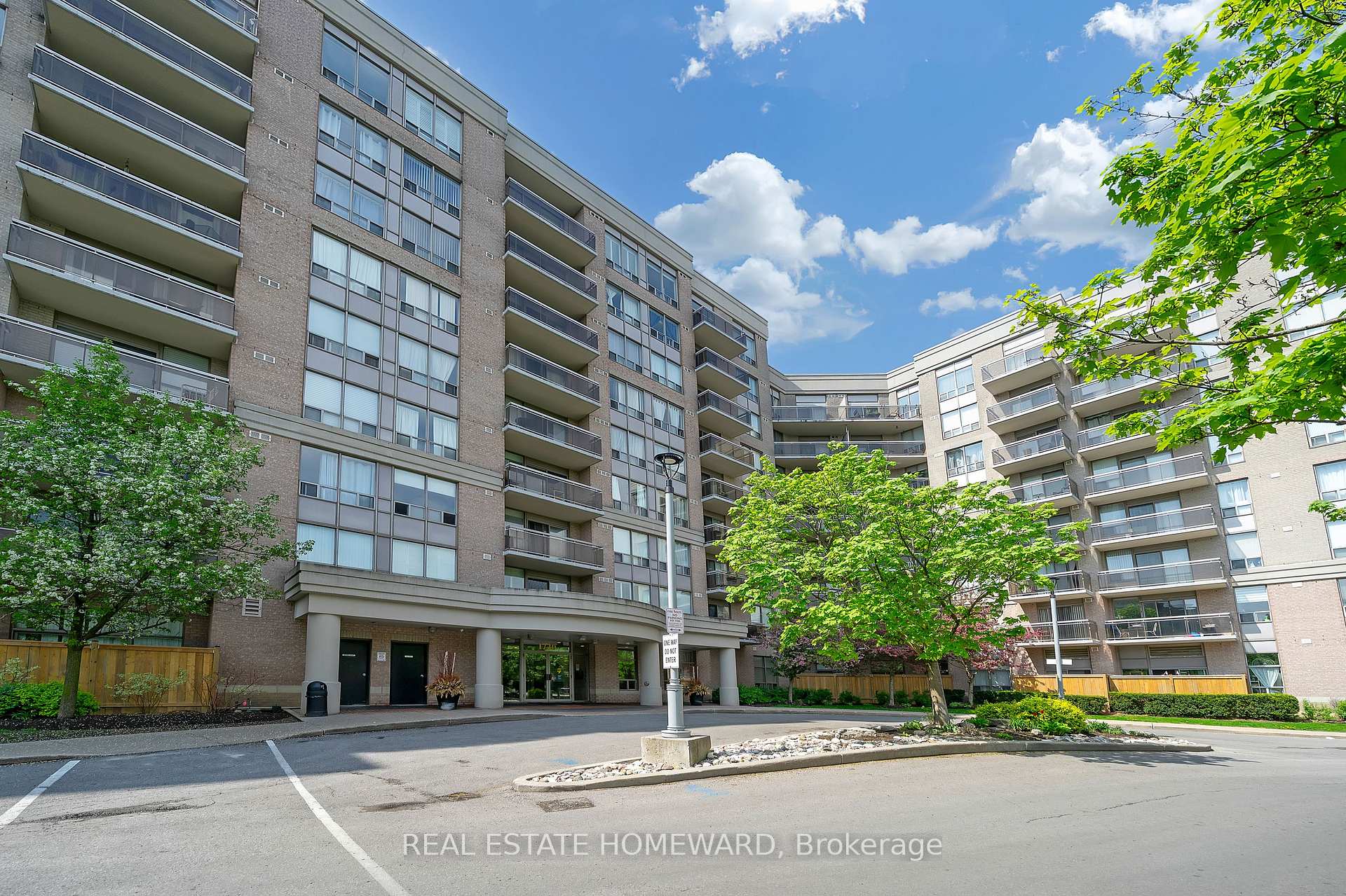 2 Bedrooms Condo at 1720 Eglinton, Toronto For sale