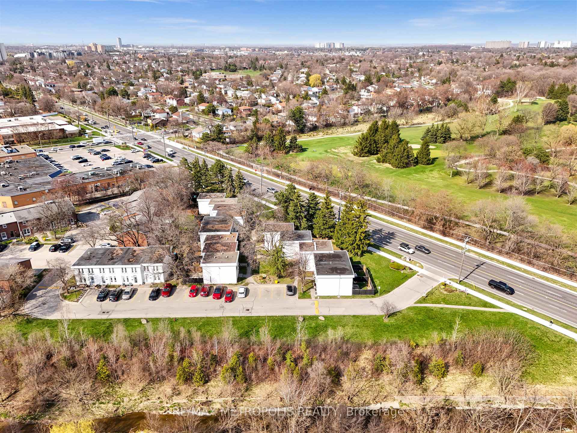 4 Bedrooms Condo at 2550 Birchmount, Toronto For sale
