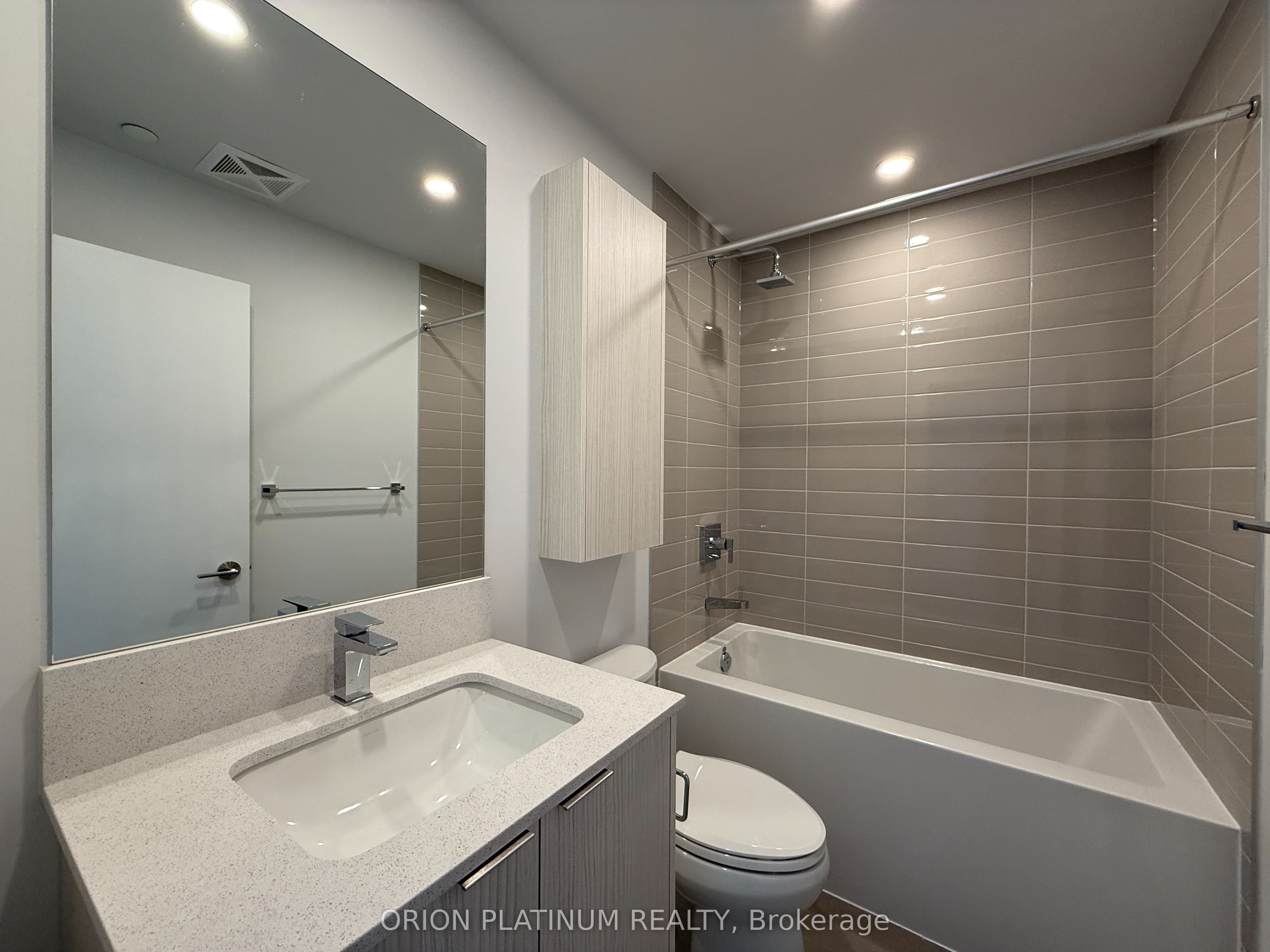 430 Square One Drive, #2001