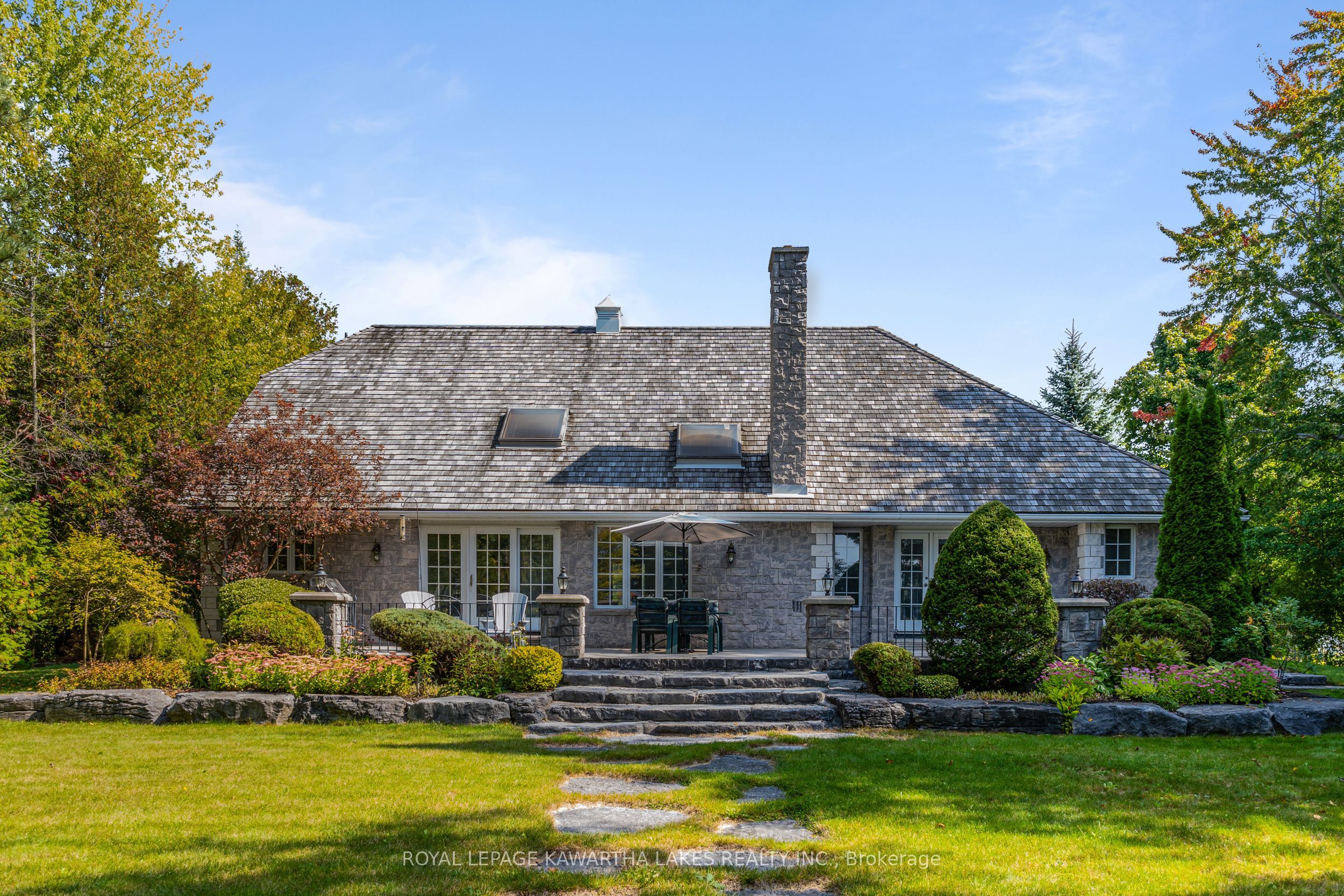 4 Sturgeon Glen Road