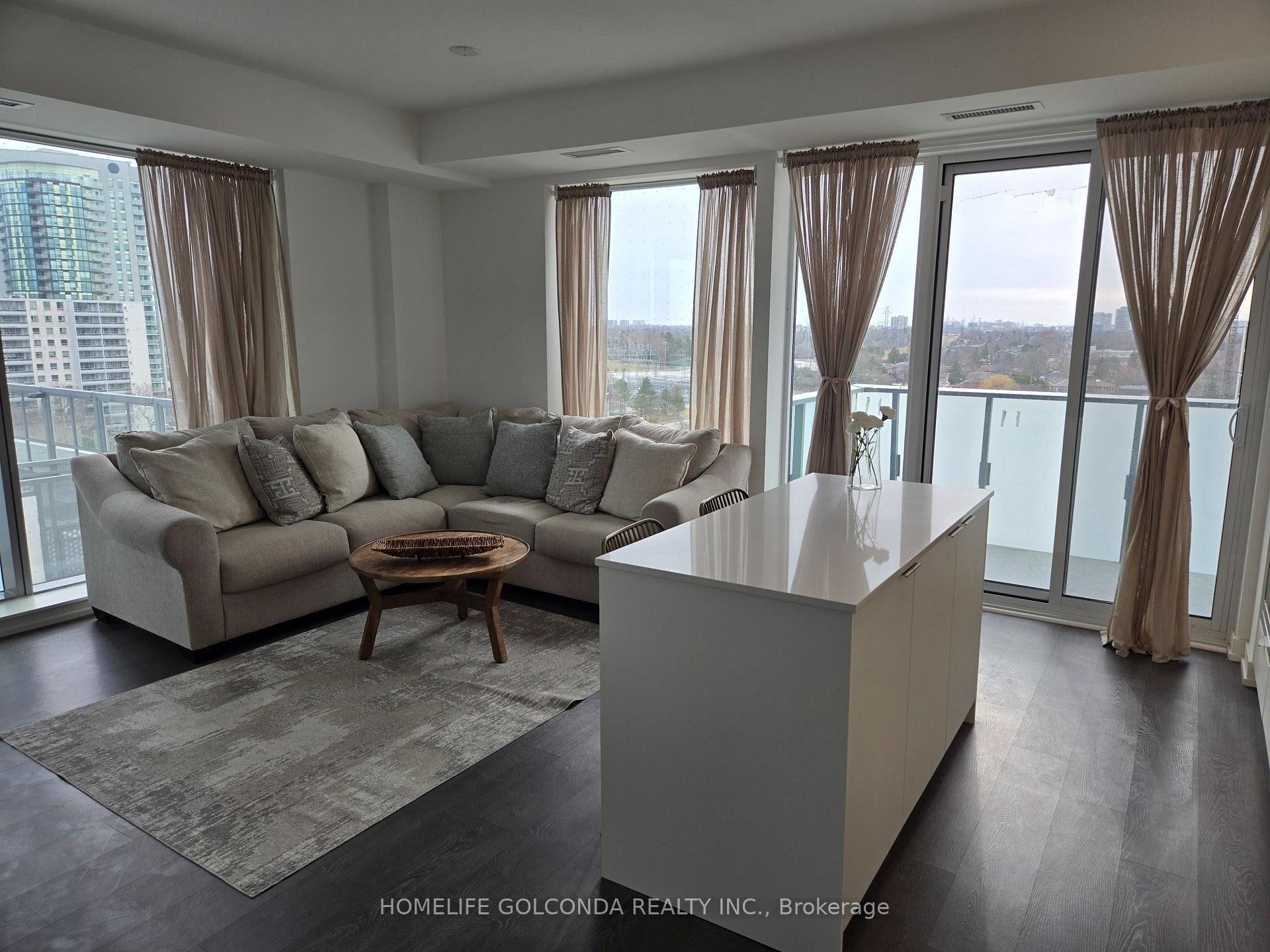 3 Bedrooms Condo at 7 Golden Lion, Toronto For sale