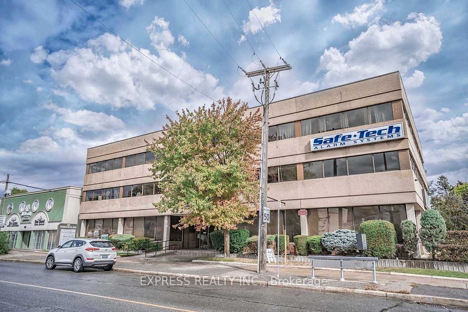 121 Willowdale