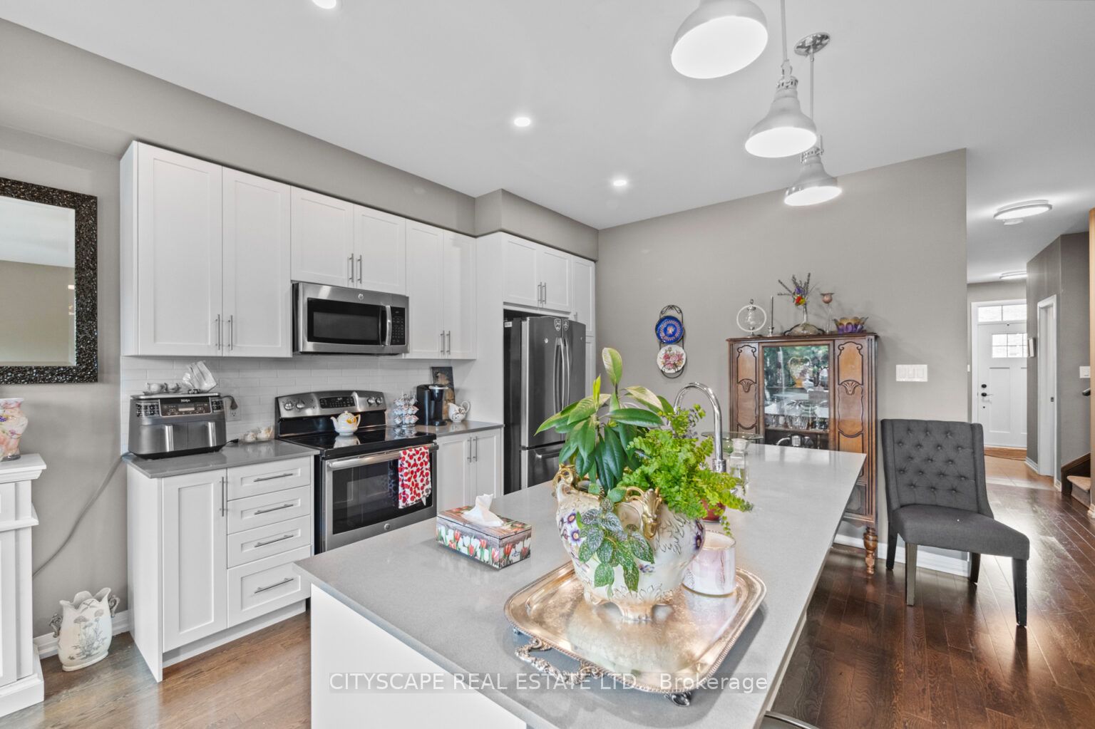 765 Banks Crescent