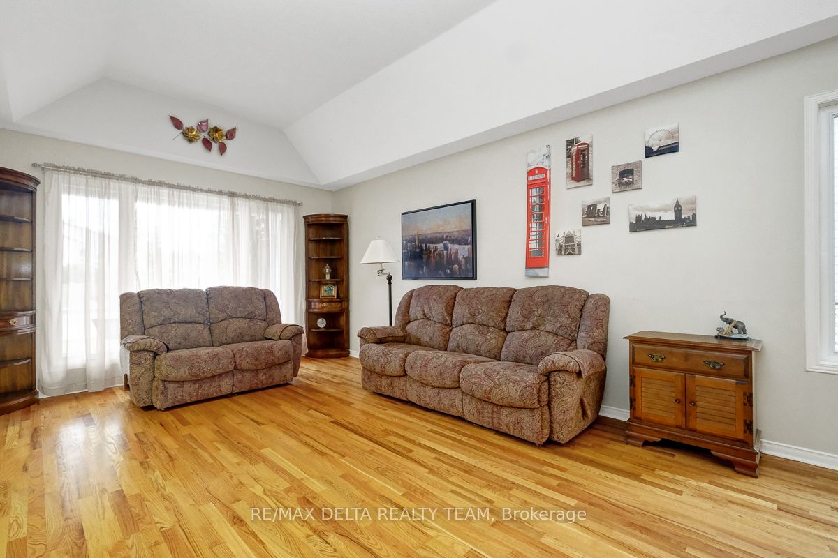 1666 Sunview Drive