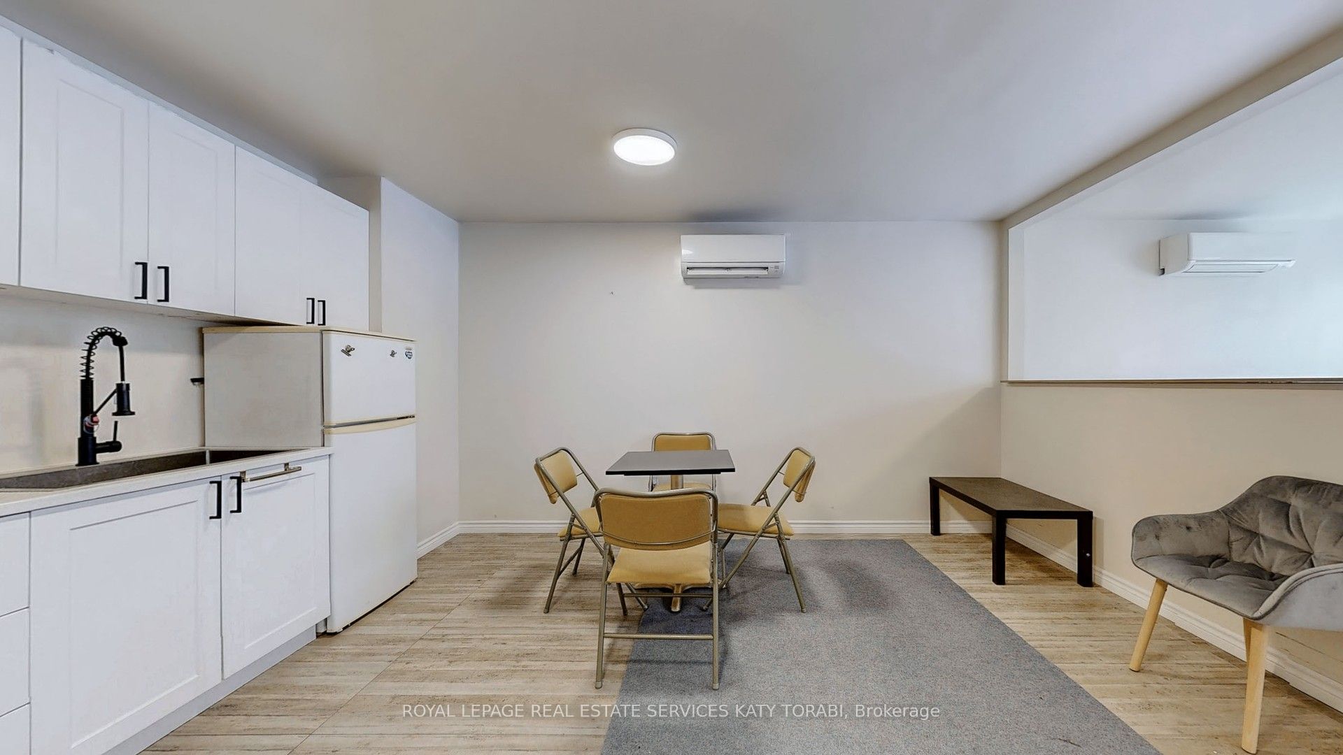 566 Queen Street W