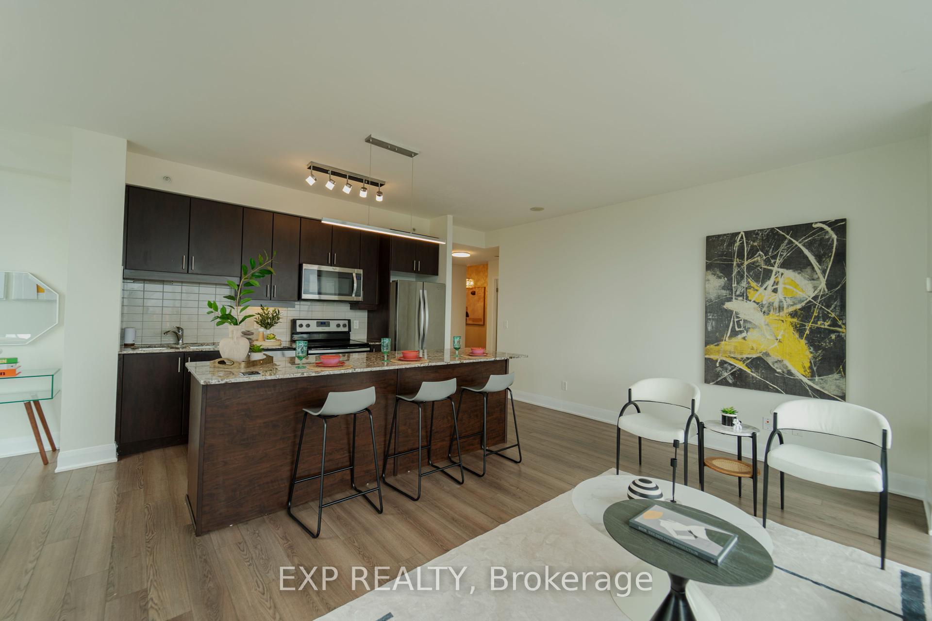 2 Bedrooms Condo at 2900 Highway 7, Vaughan For sale