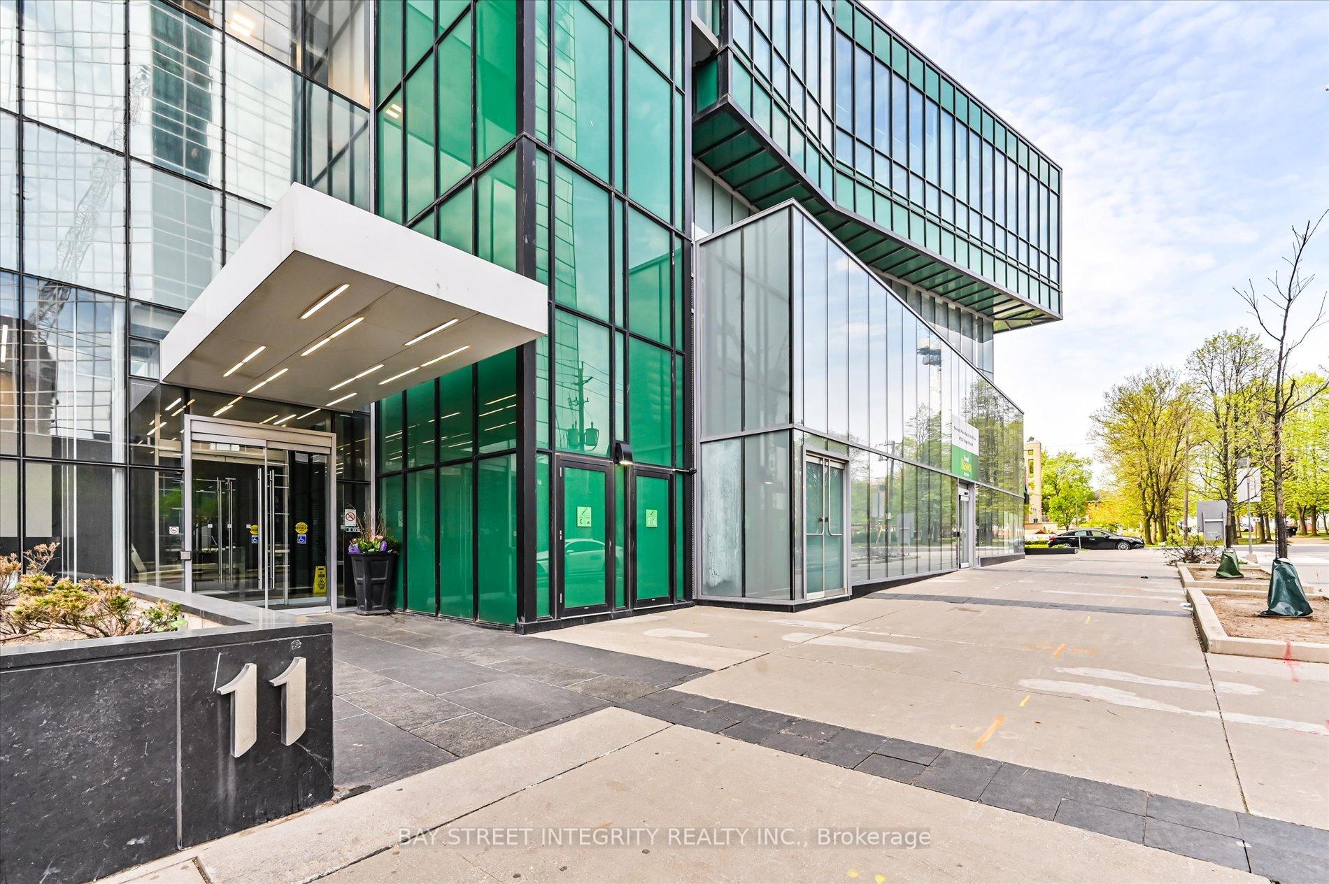 3 Bedrooms Condo at 11 Bogert, Toronto For sale