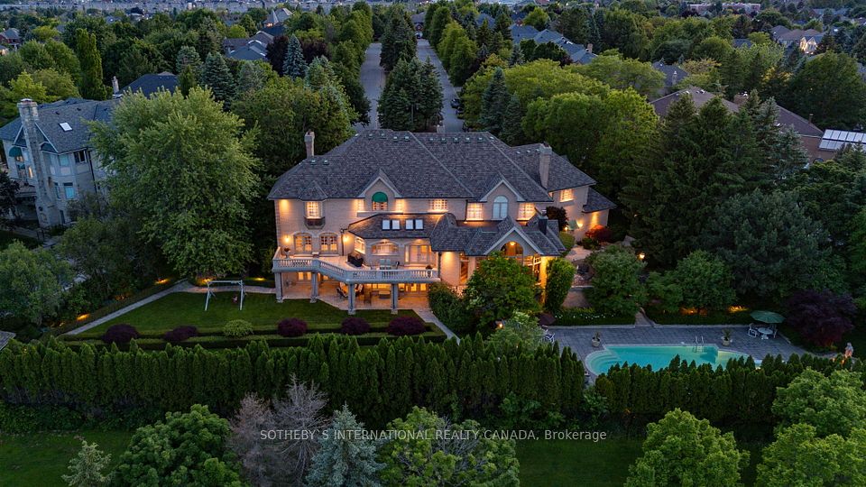 48 Old Park Lane, Richmond Hill, ON L4B 2L3