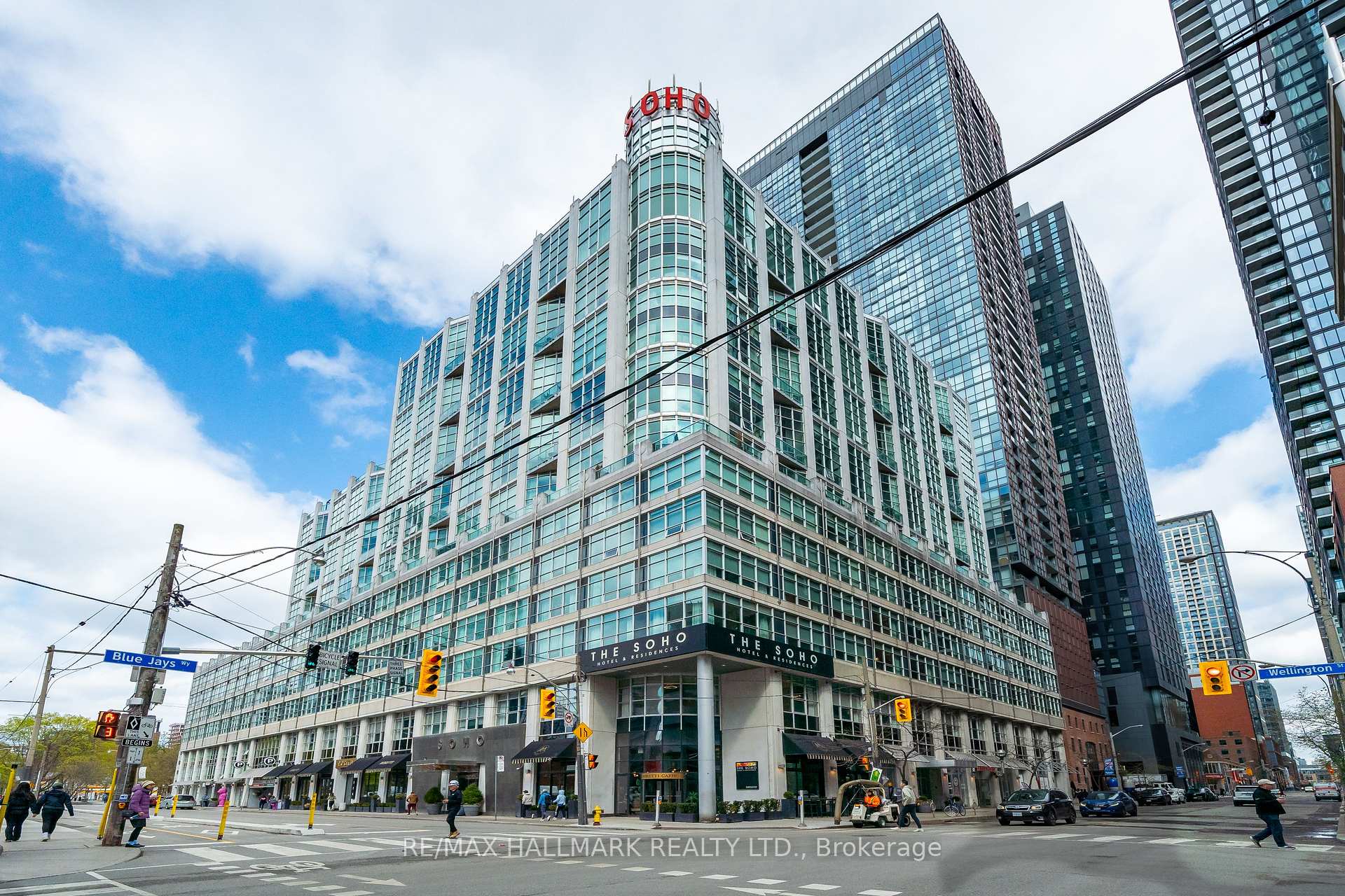 2 Bedrooms Condo at 36 Blue Jays,  Toronto For sale
