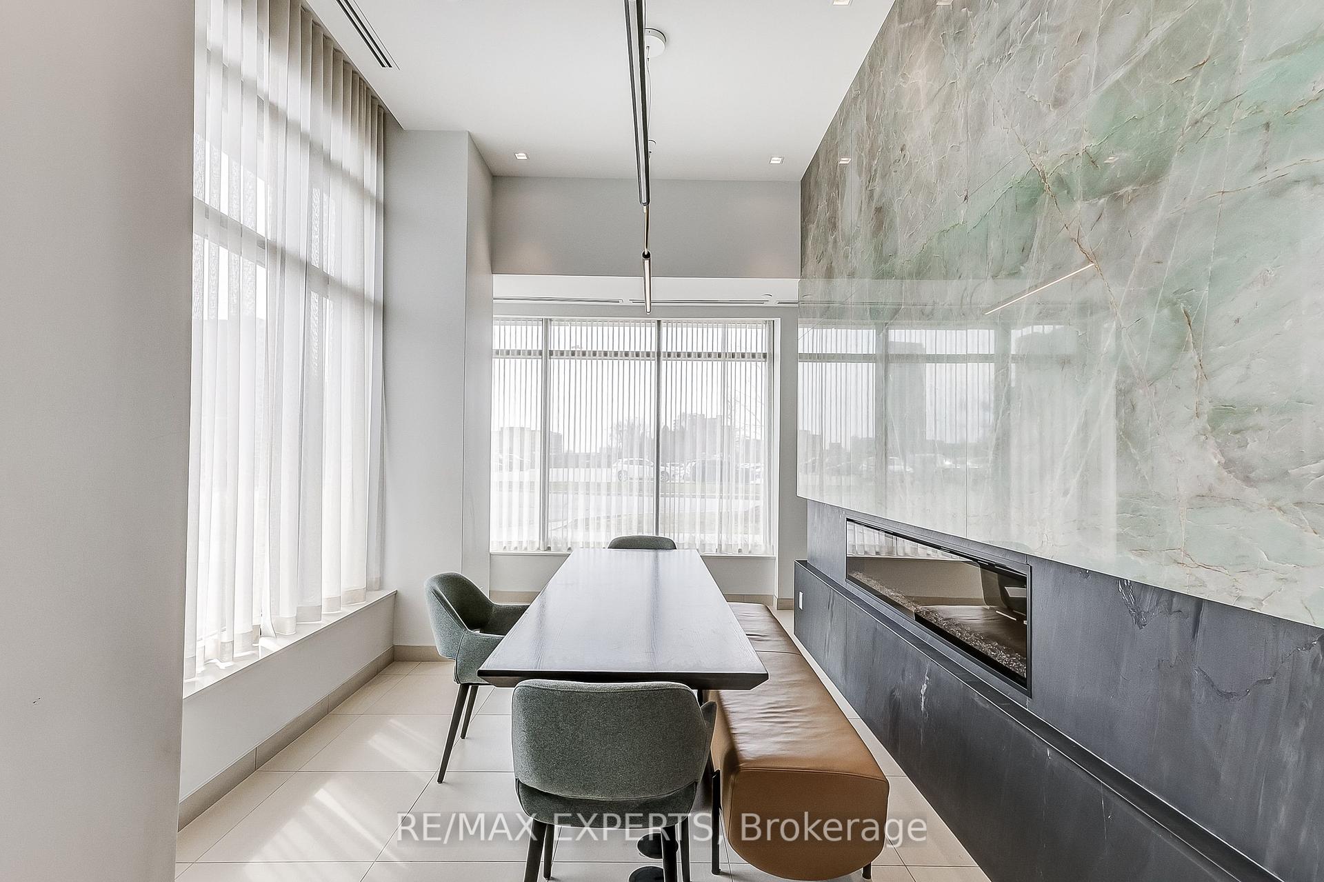 2 Bedrooms Condo at 188 Fairview Mall,  Toronto For sale