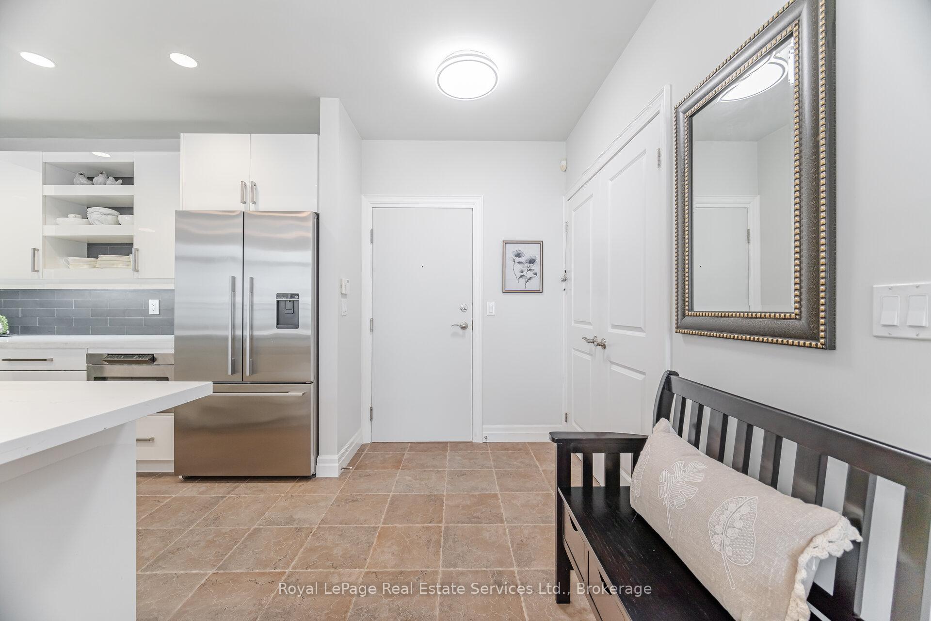 2 Bedrooms Condo at 360 Pearl, Burlington For sale