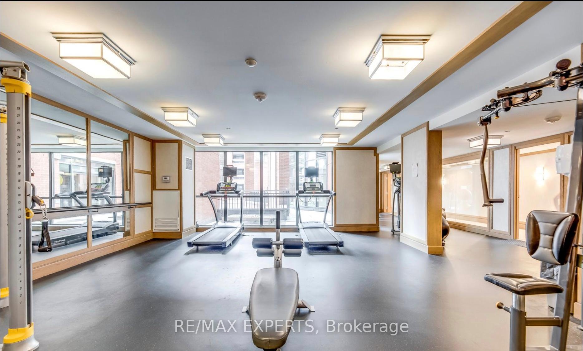 3 Bedrooms Condo at 36 Via Bagnato, Toronto For sale