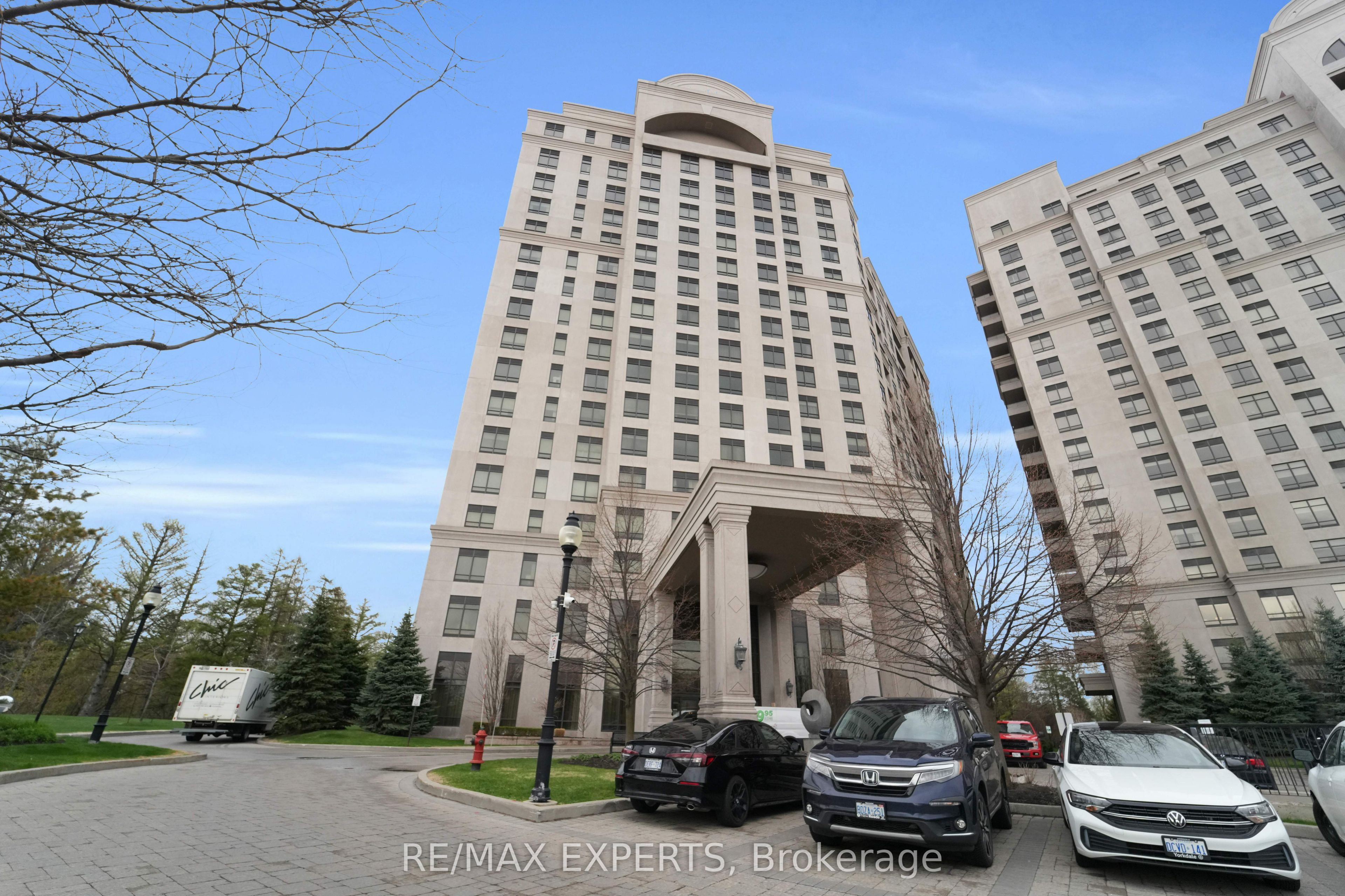 #101 - 9255 JANE Street, Vaughan, ON L6A 0K1