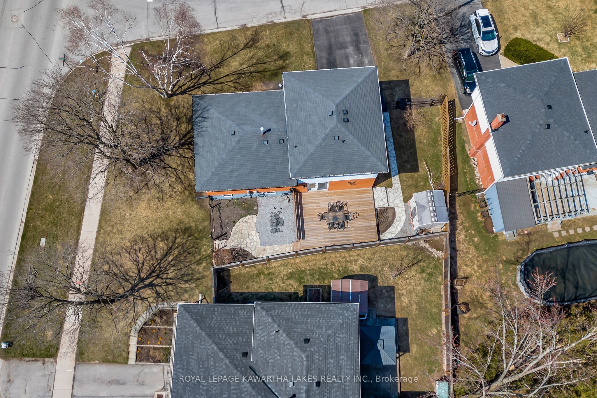 1 Elaine Drive, Kawartha Lakes, ON K9V 4W5
