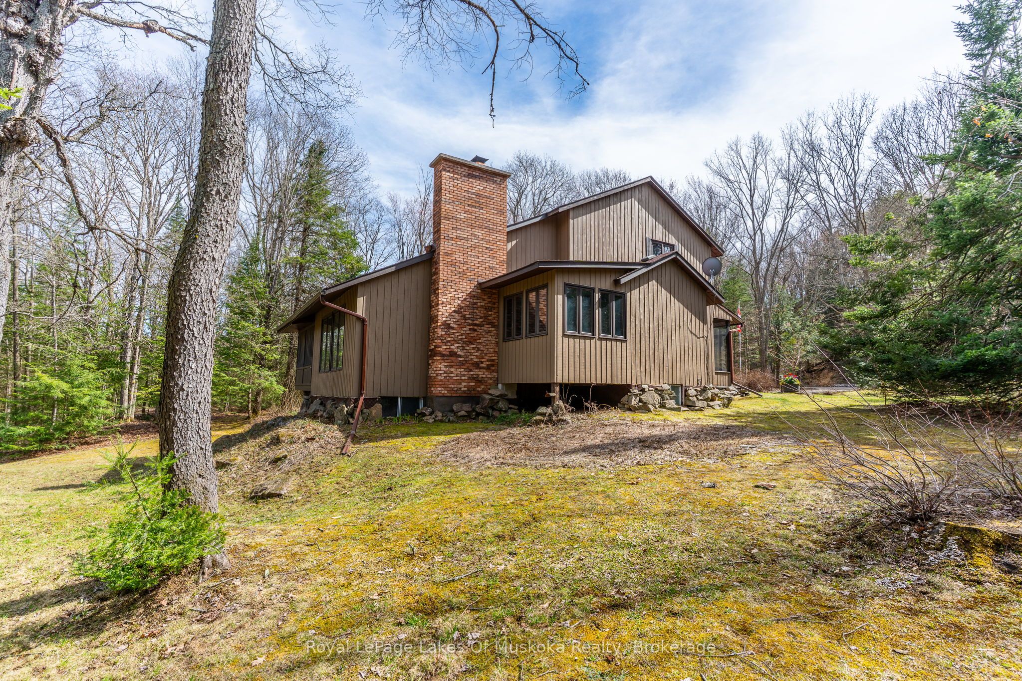 1223 Nicholls Road, Bracebridge, ON P1L 0K7