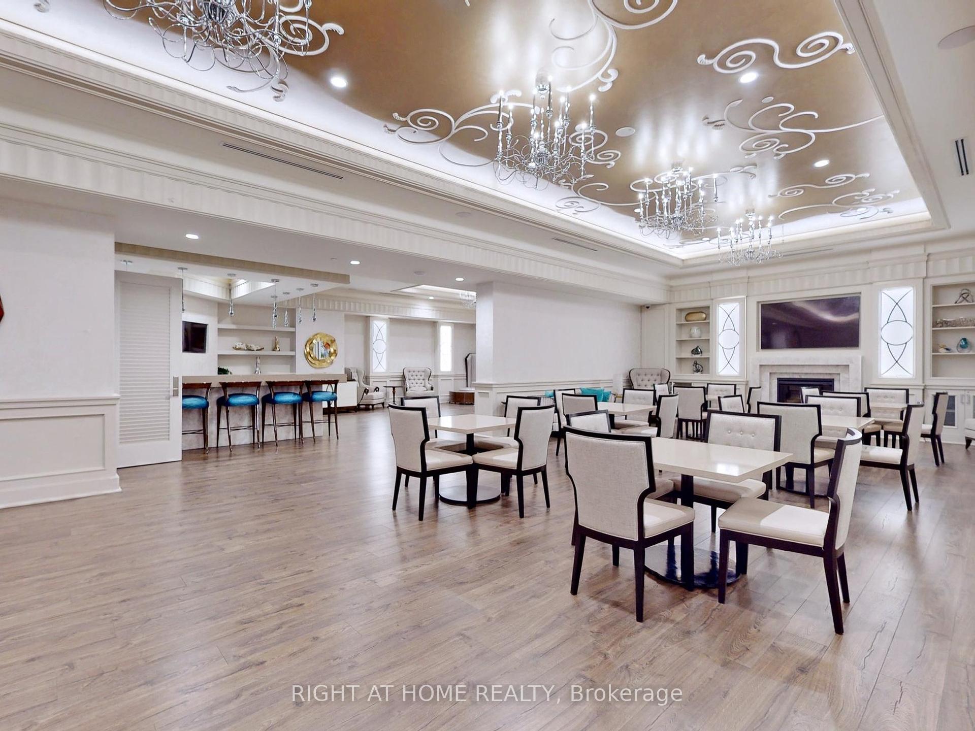 2 Bedrooms Condo at 9075 Jane, Vaughan For sale
