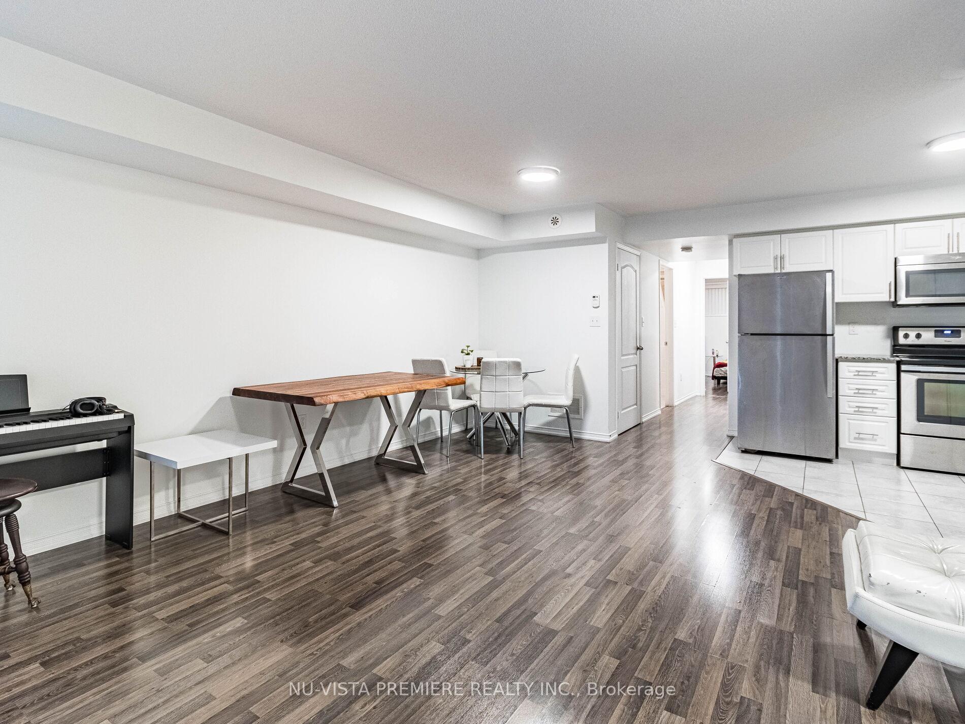 2 Bedrooms Condo at 2488 Post, Oakville For sale