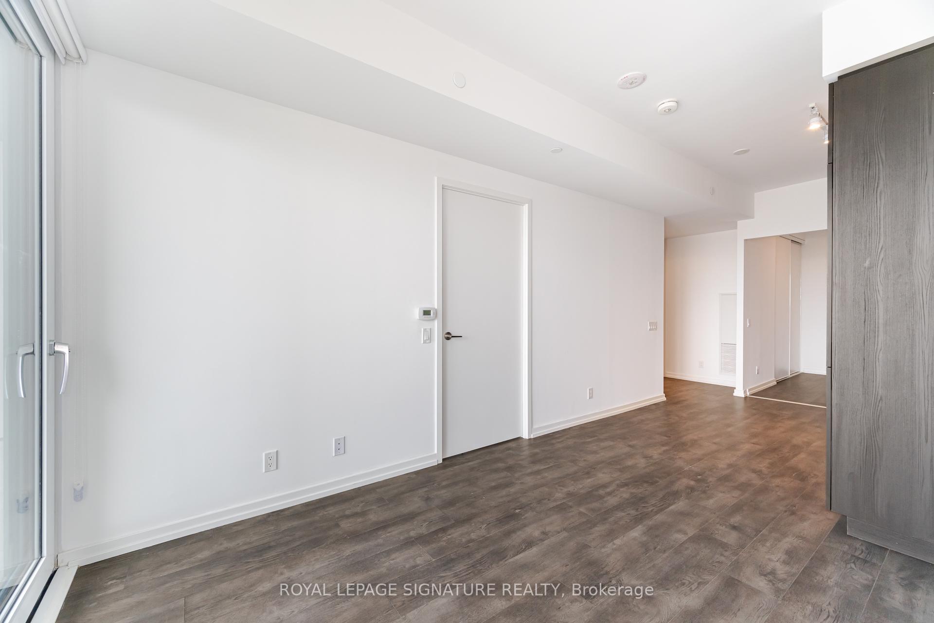 2 Bedrooms Condo at 7890 Jane, Vaughan For sale