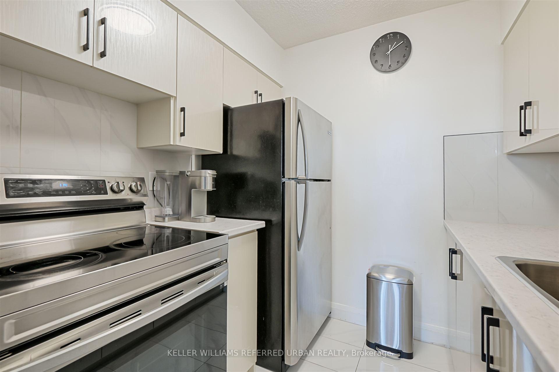 2 Bedrooms Condo at 940 Caledonia, Toronto For sale