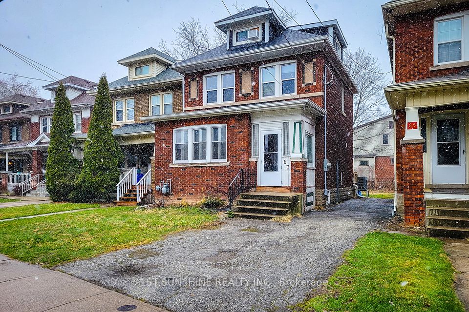 63 Paisley Avenue, Hamilton, ON L8S 1V2