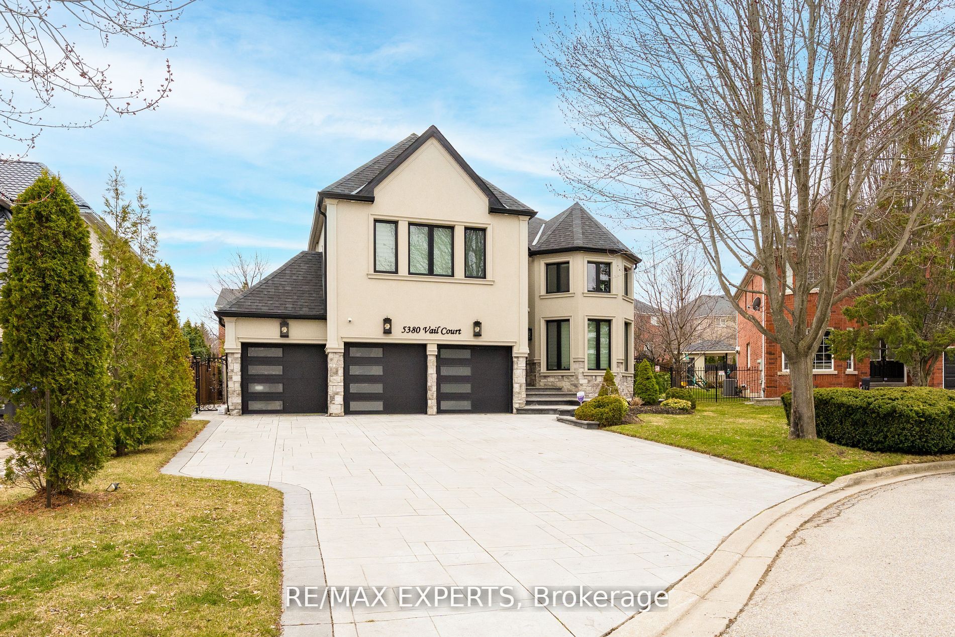 5380 Vail Court, Mississauga, ON L5M 6G9