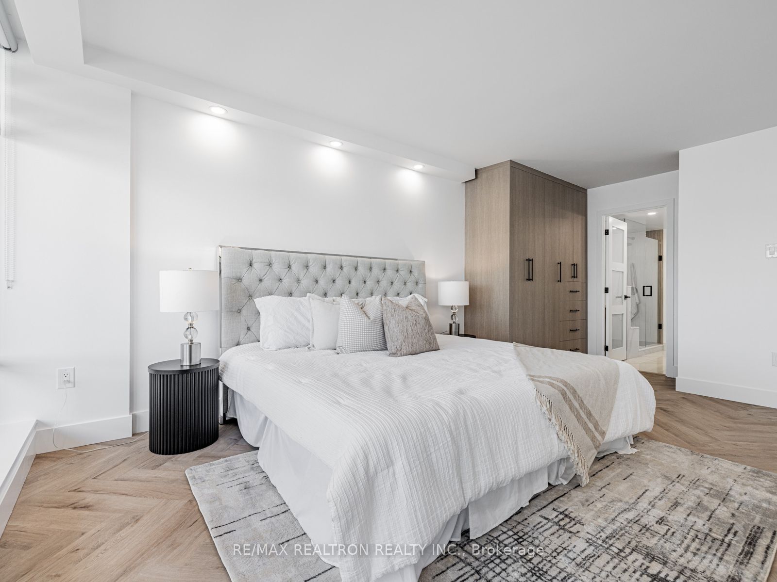 7420 Bathurst Street N, #1611