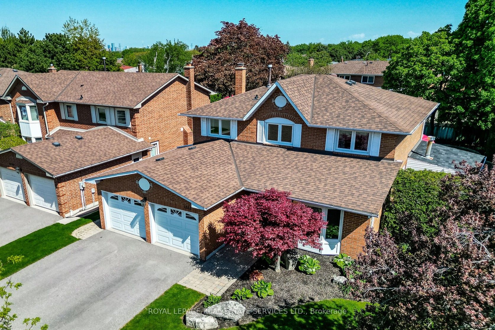 1532 Lovelady Crescent