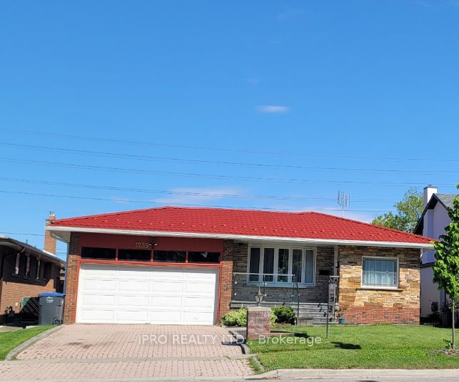 1239 Silver Spear Road, Mississauga, ON L4Y 2W6