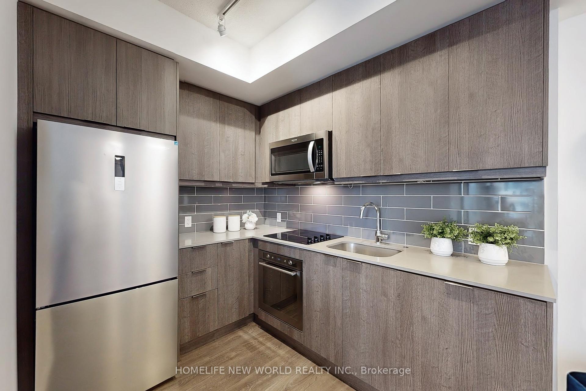 3 Bedrooms Condo at 38 Forest Manor, Toronto For sale