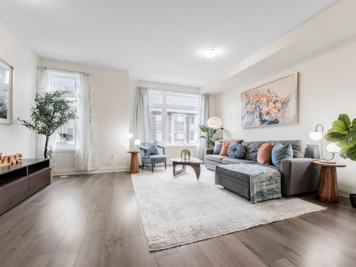 250 Finch Avenue 22