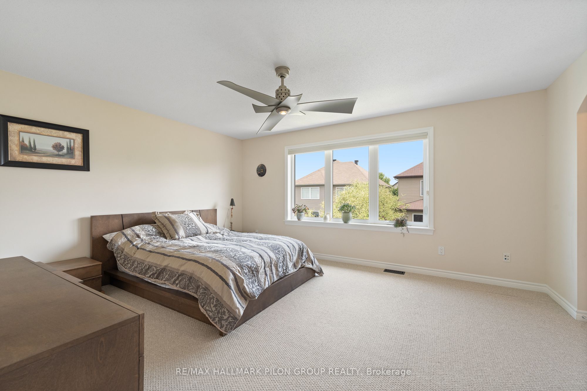 1817 Mickelberry Crescent, OrleansCumberlandandArea, ON K4A 0E6