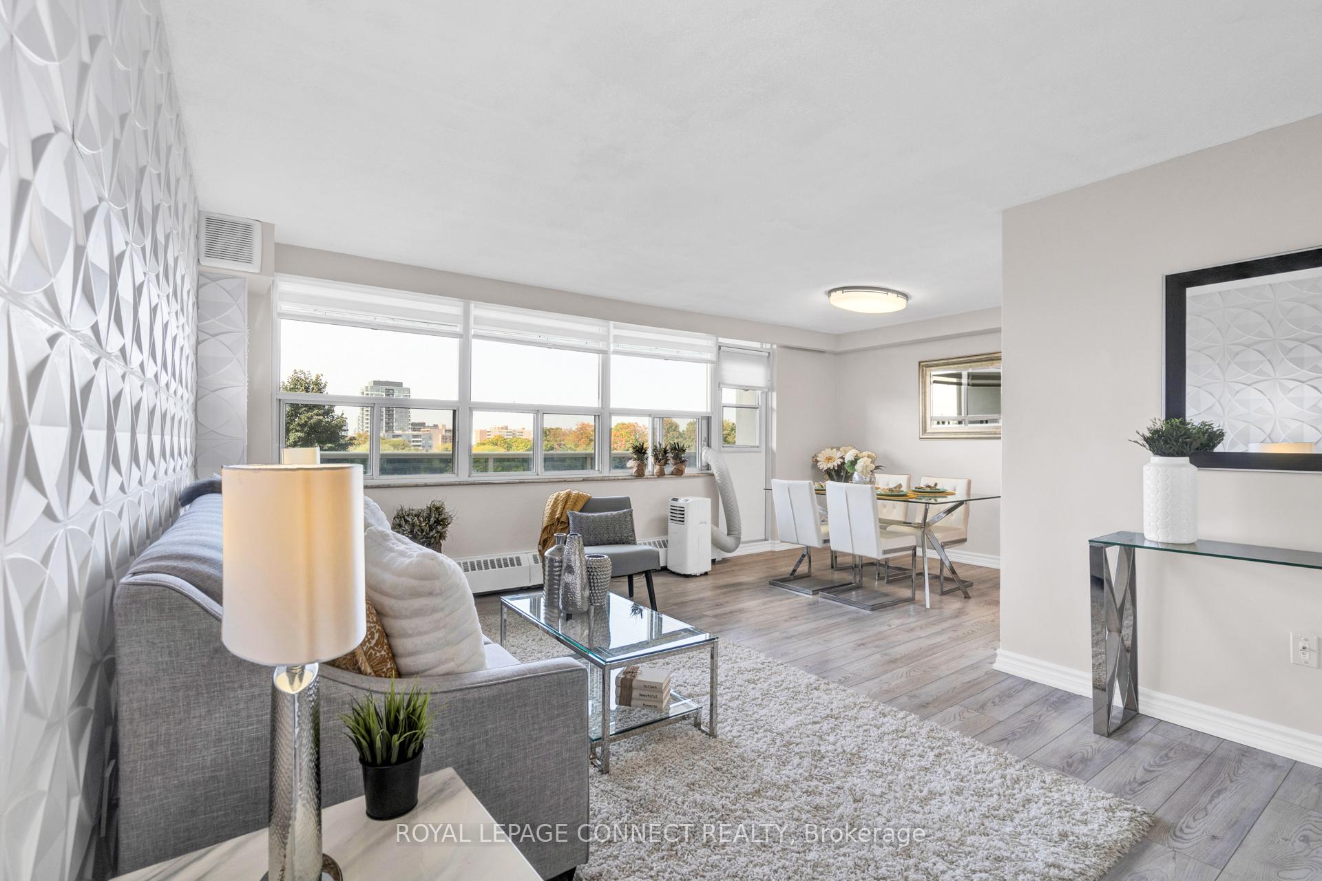 2 Bedrooms Condo at 270 Palmdale,  Toronto For sale