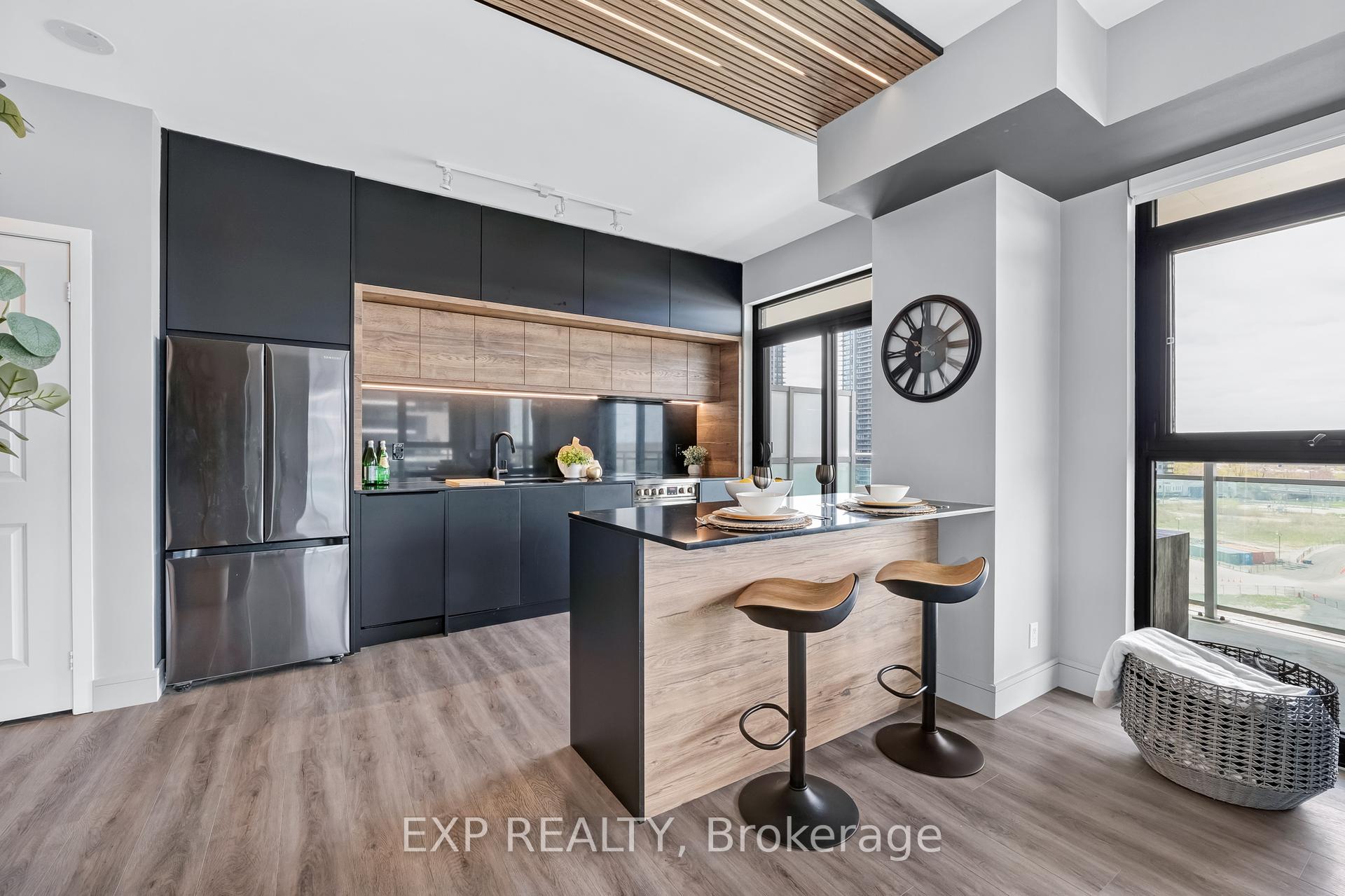 1 Bedroom Condo at 33 Shore Breeze, Toronto For sale