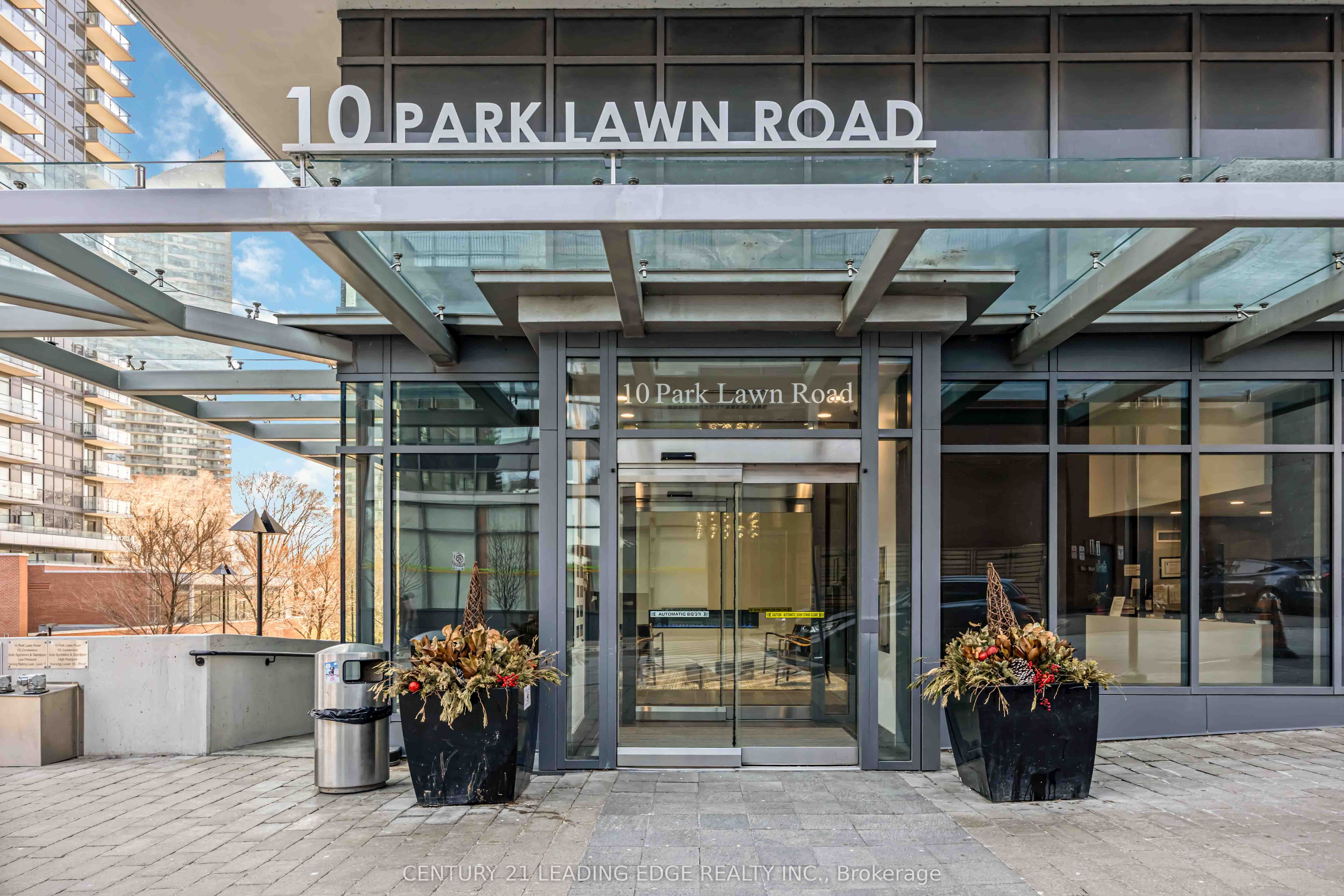 10 Park Lawn Road, #621