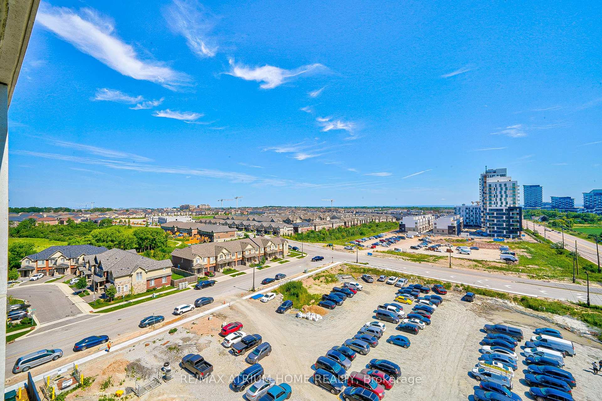 2 Bedrooms Condo at 3200 William Coltson,  Oakville For sale