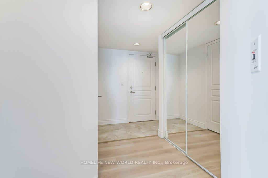 1 Bedroom Condo at 140 Simcoe,  Toronto For sale