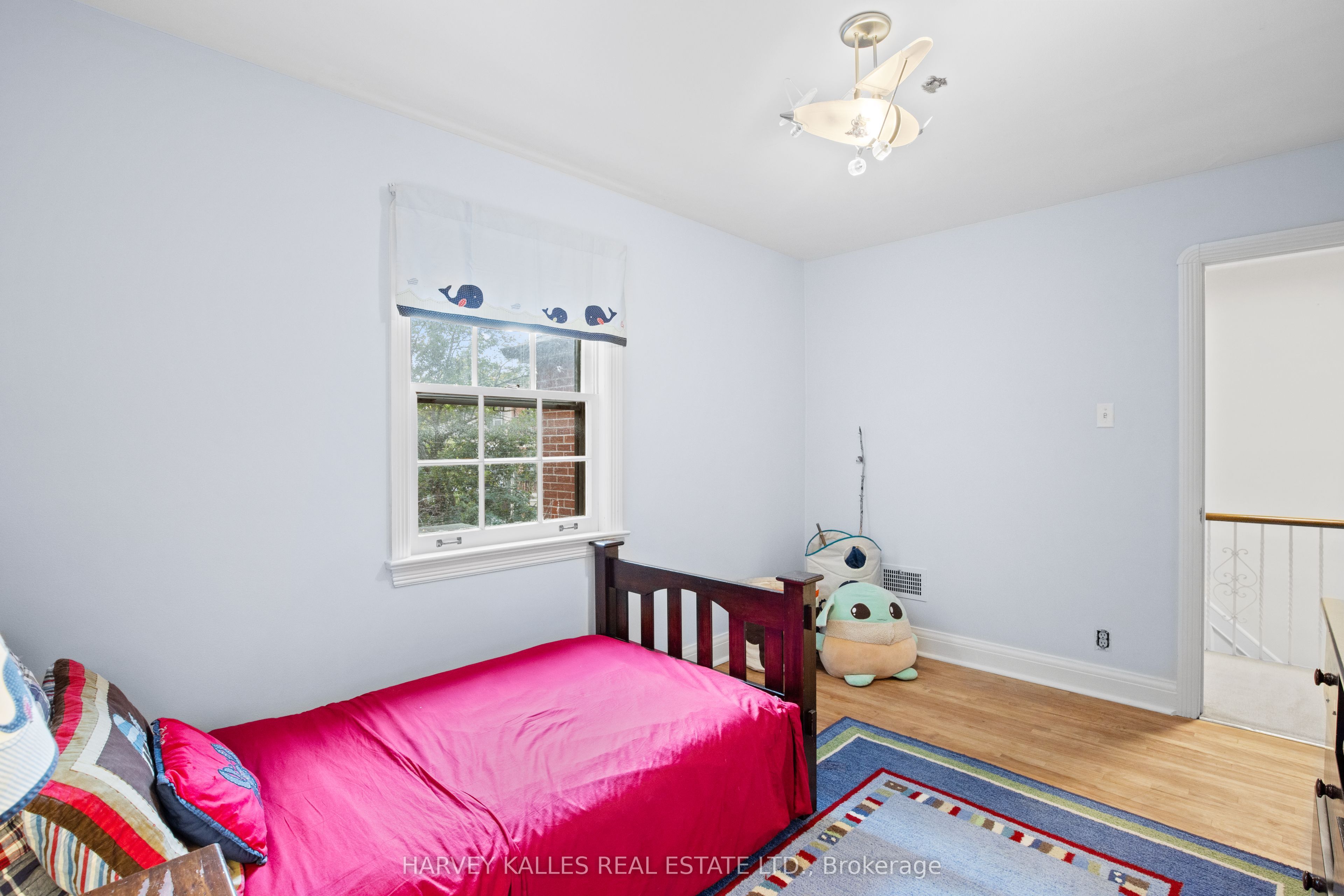 14 Lawnhurst Boulevard