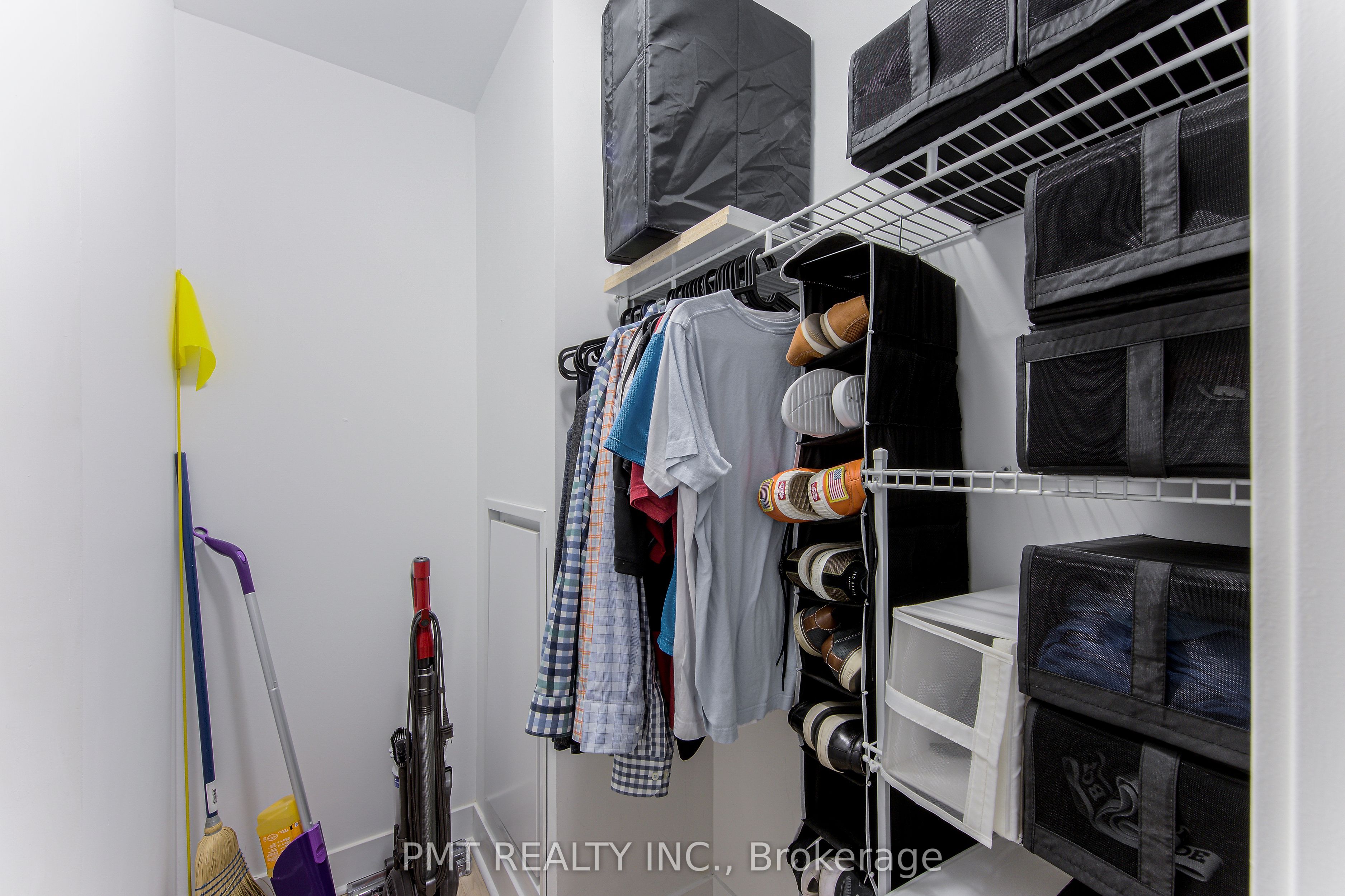 399 Adelaide Street W, #105