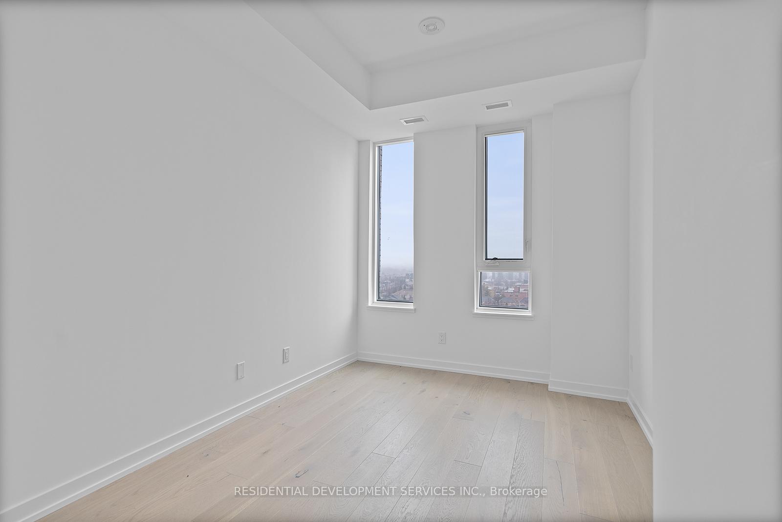 3 Bedrooms Condo at 3100 Keele,  Toronto For sale