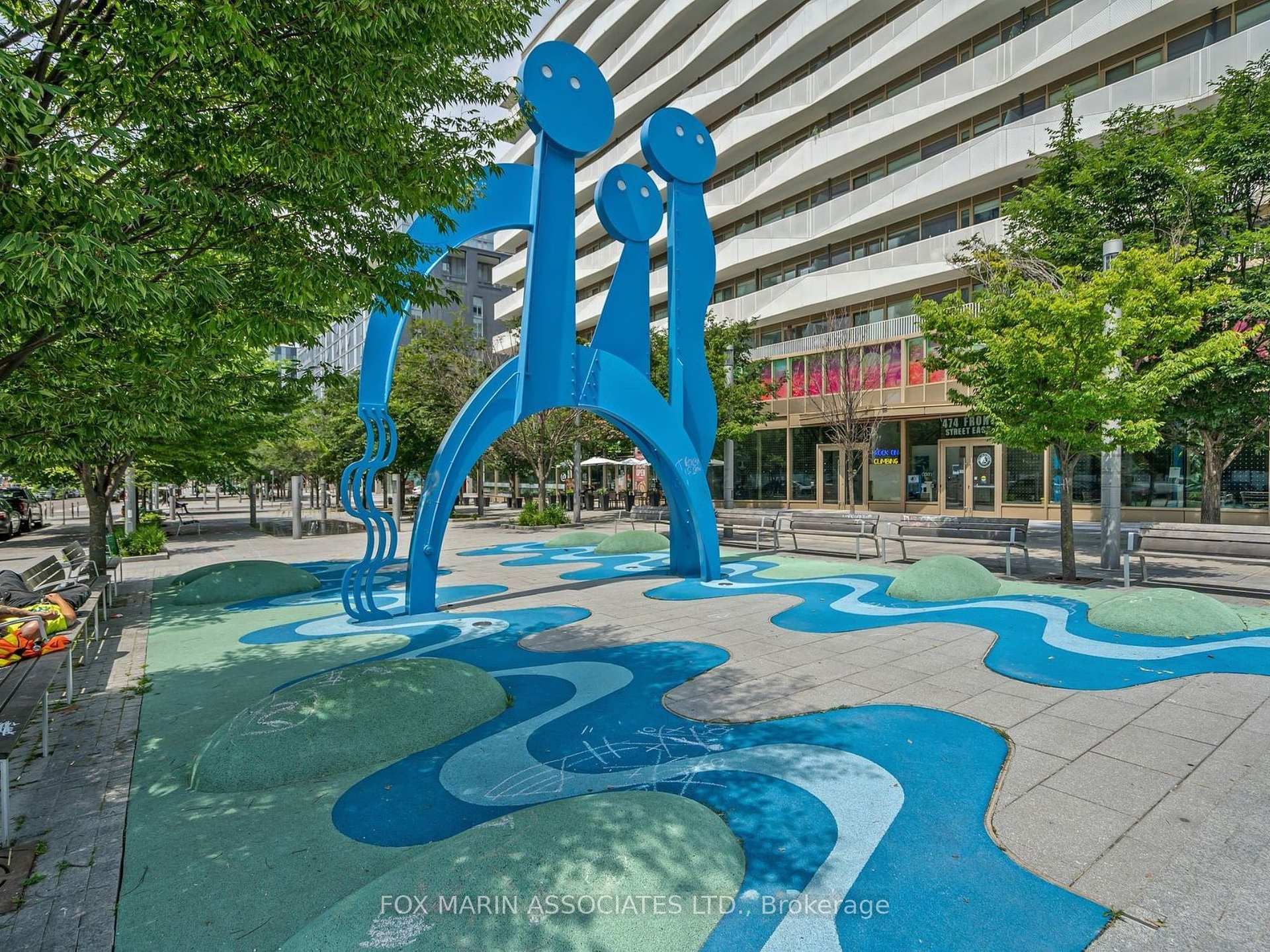 2 Bedrooms Condo at 180 Mill, Toronto For sale