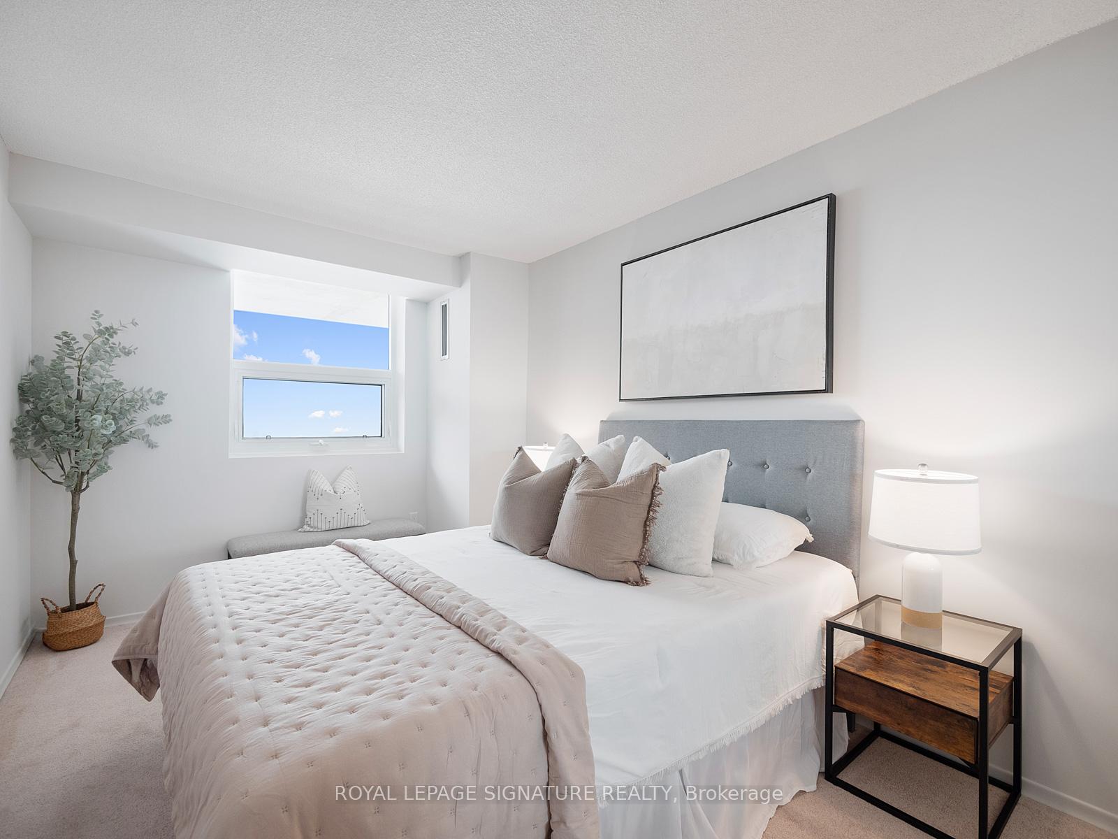 2 Bedrooms Condo at 20 Dean Park, Toronto For sale