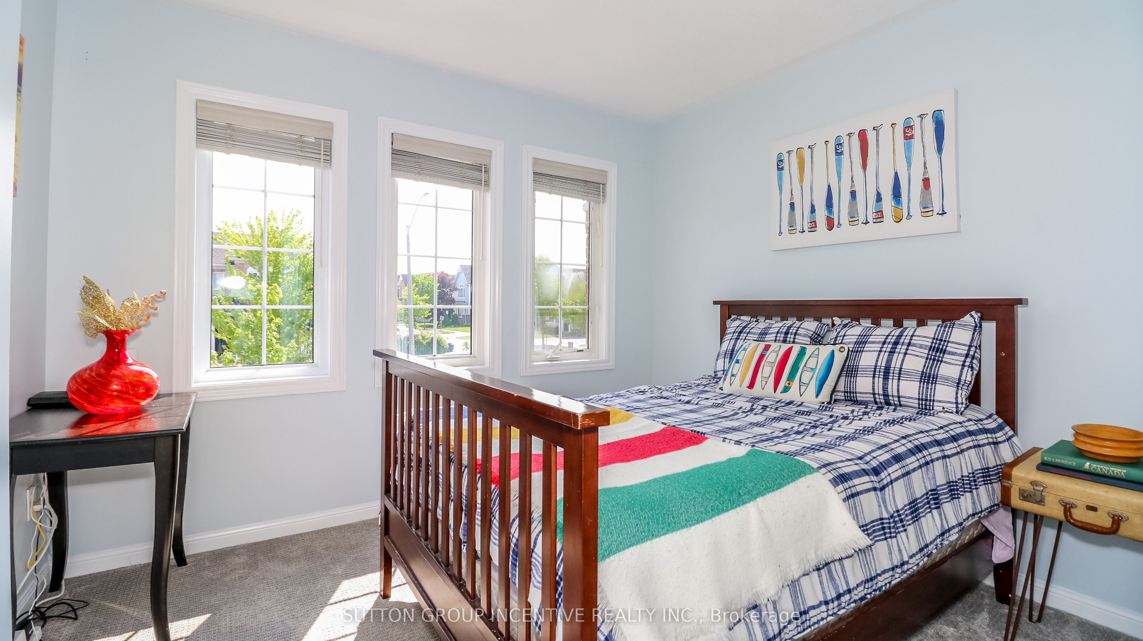 54 Succession Crescent W