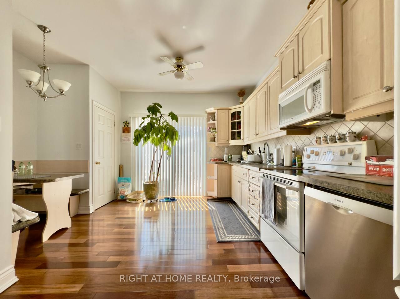 25 Burlingame Road