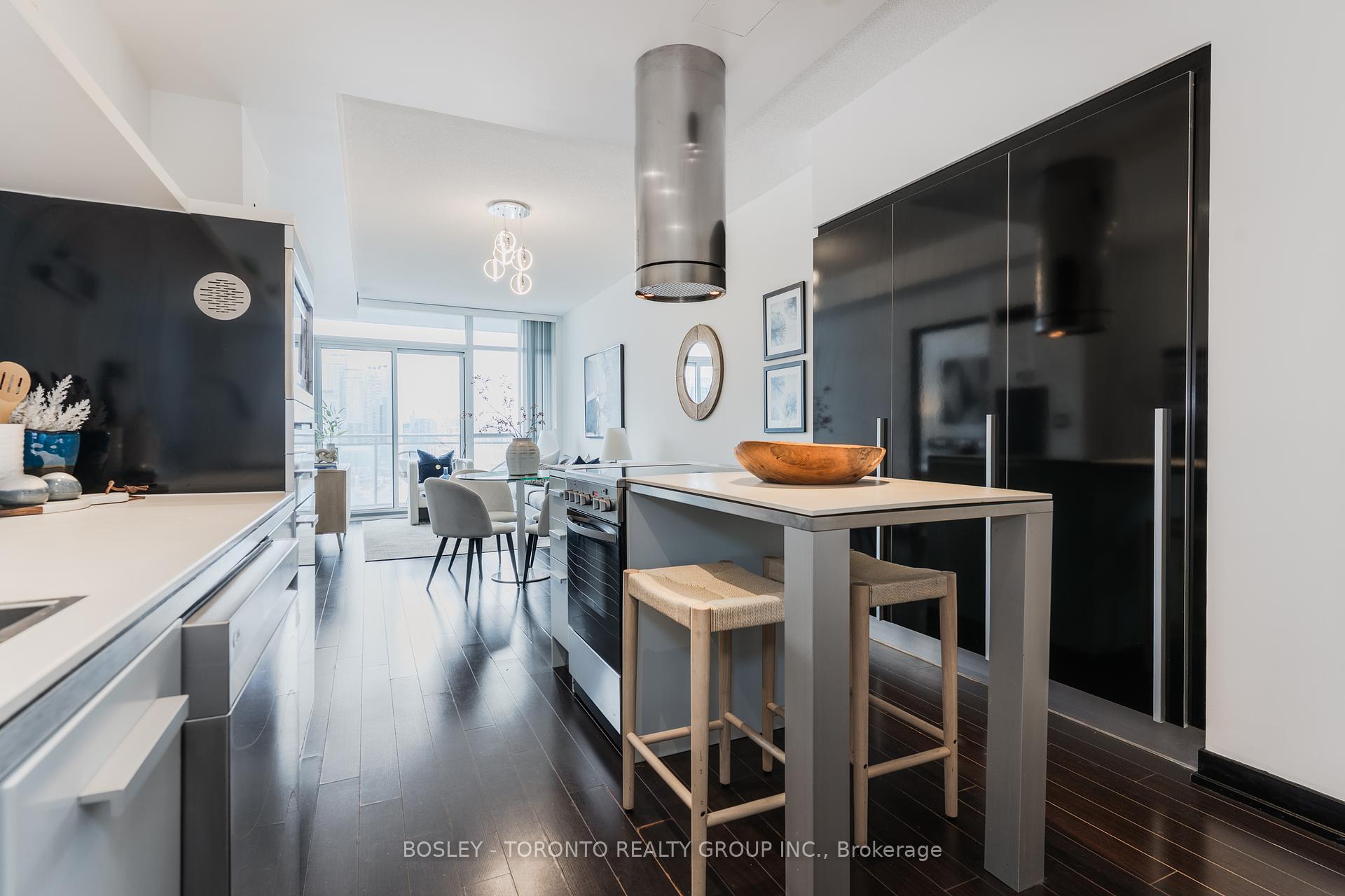 2 Bedrooms Condo at 38 Dan Leckie, Toronto For sale