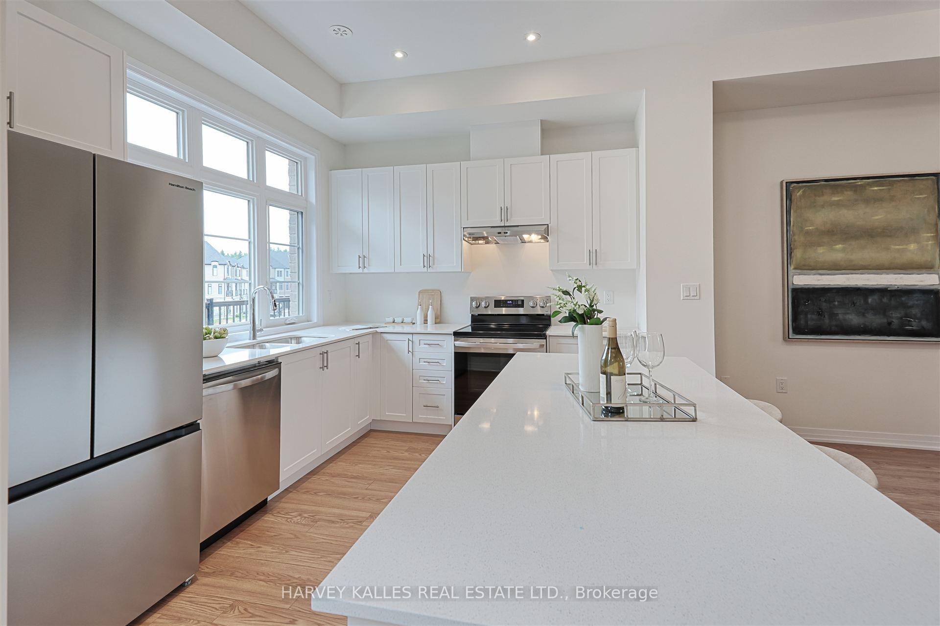 75 De La Roche Drive S